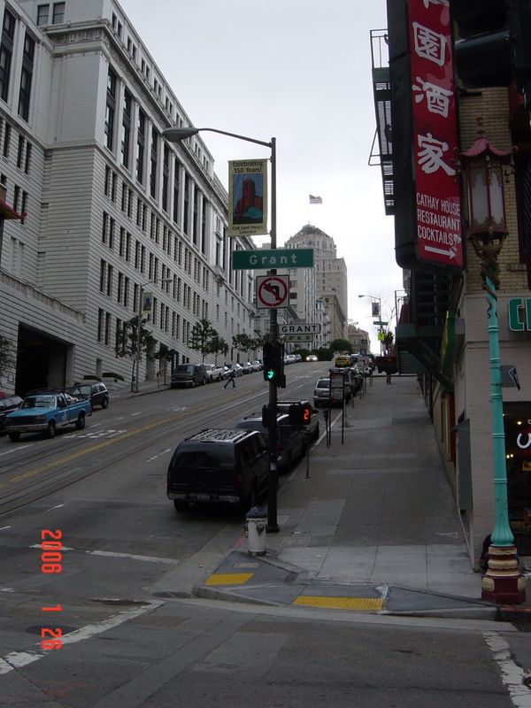 アメリカ(米国)・サンフランシスコ「2006：ASCO-GI@San Francisco」の写真：坂の街、SF。最初はこの坂だけでもテンシ...