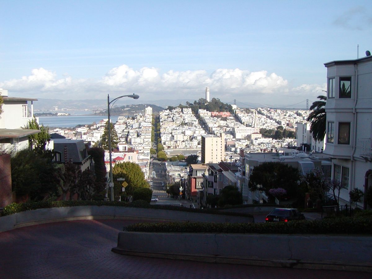 Lombard Street。こちらも徒歩で上りました🚶‍♂️