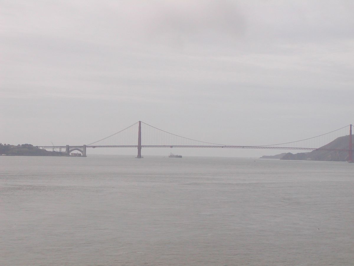 アルカトラズ島/船から眺めたSF市街地🏢とゴールデンゲートブリッジ🌉