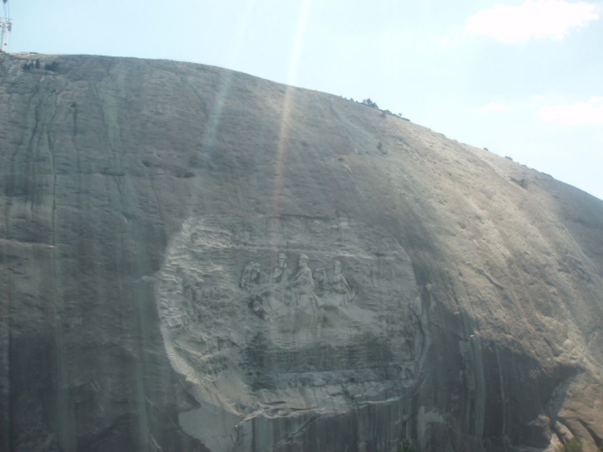 @Stone Mountain, Part 2
この山はロープウェイ🚡で山...