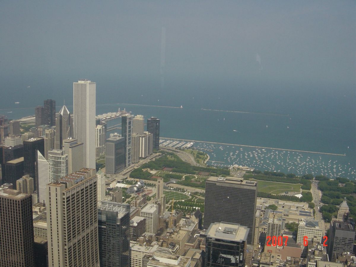 @Sears Tower
今はWillis Towerに名前が変わってる見...