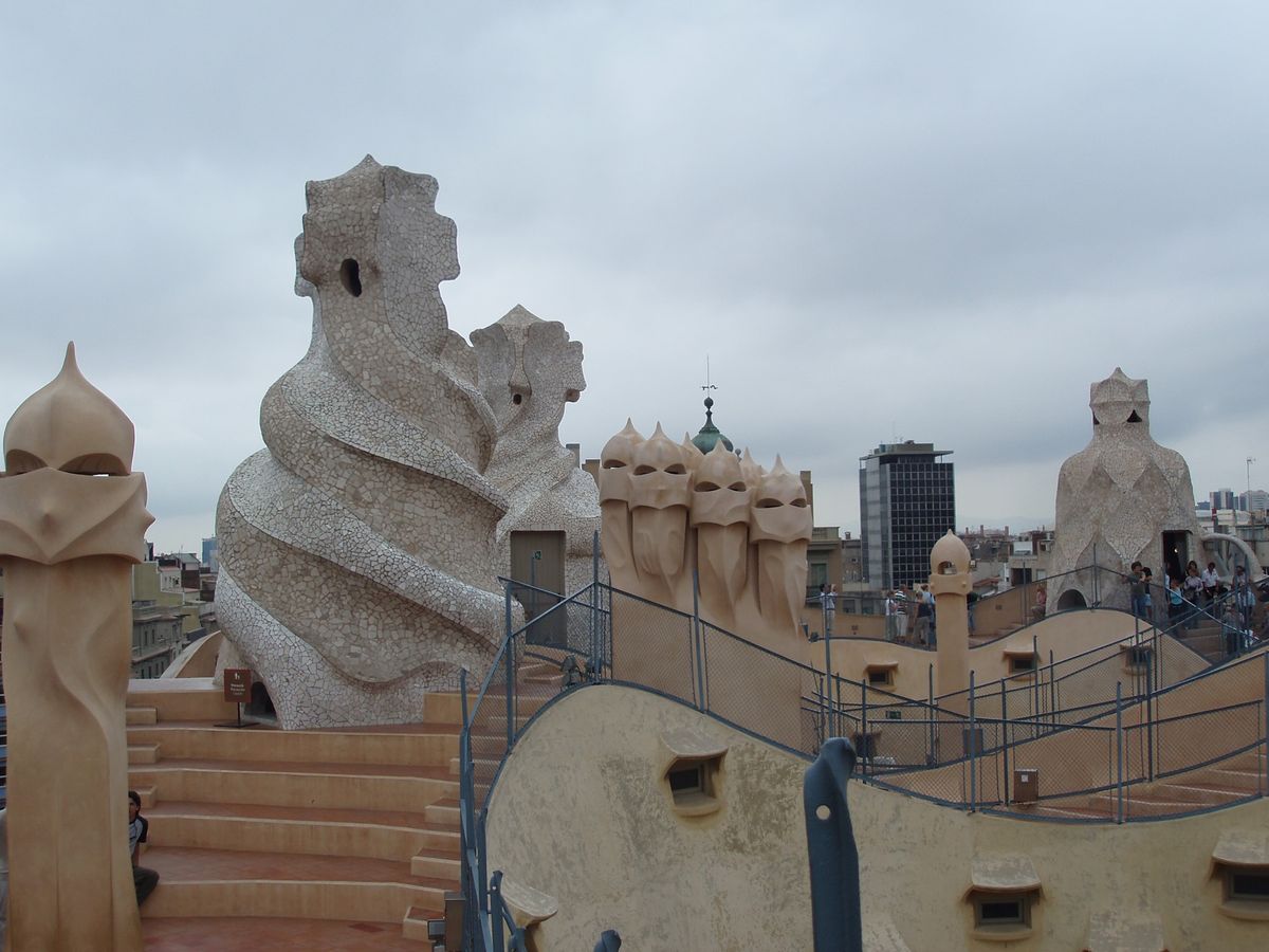 @Casa Mila
Casa Batlloから徒歩数分。今も入居者がいる...