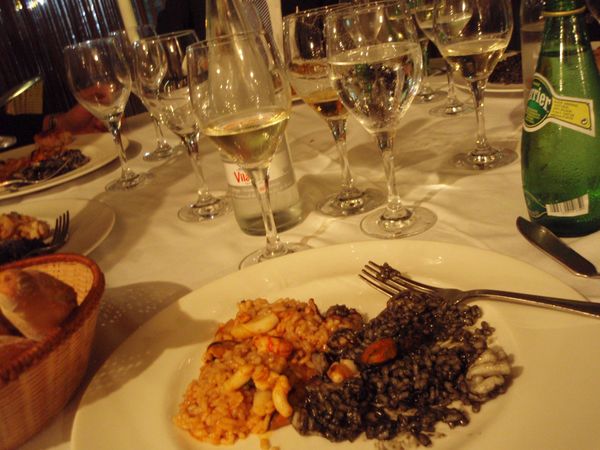 スペイン・バルセロナ「2007：ESMO@Barcelona」の写真：定番パエリア🥘
食事の写真はこの1枚だけ...