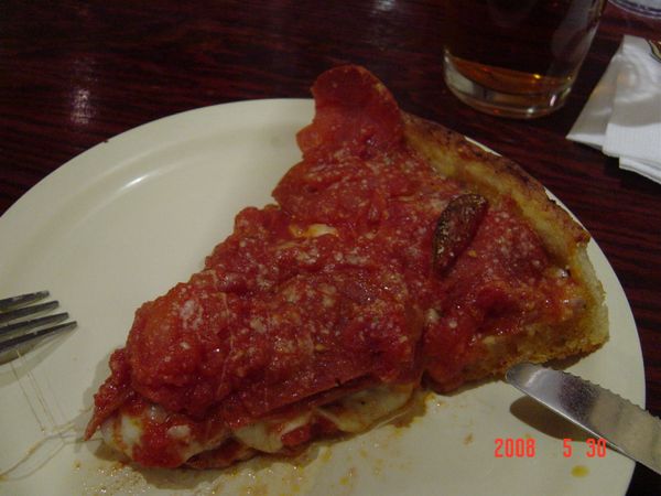 アメリカ(米国)・シカゴ「2008：ASCO@Chicago」の写真：@どこかのシカゴピザ屋さん
2回目のシカ...