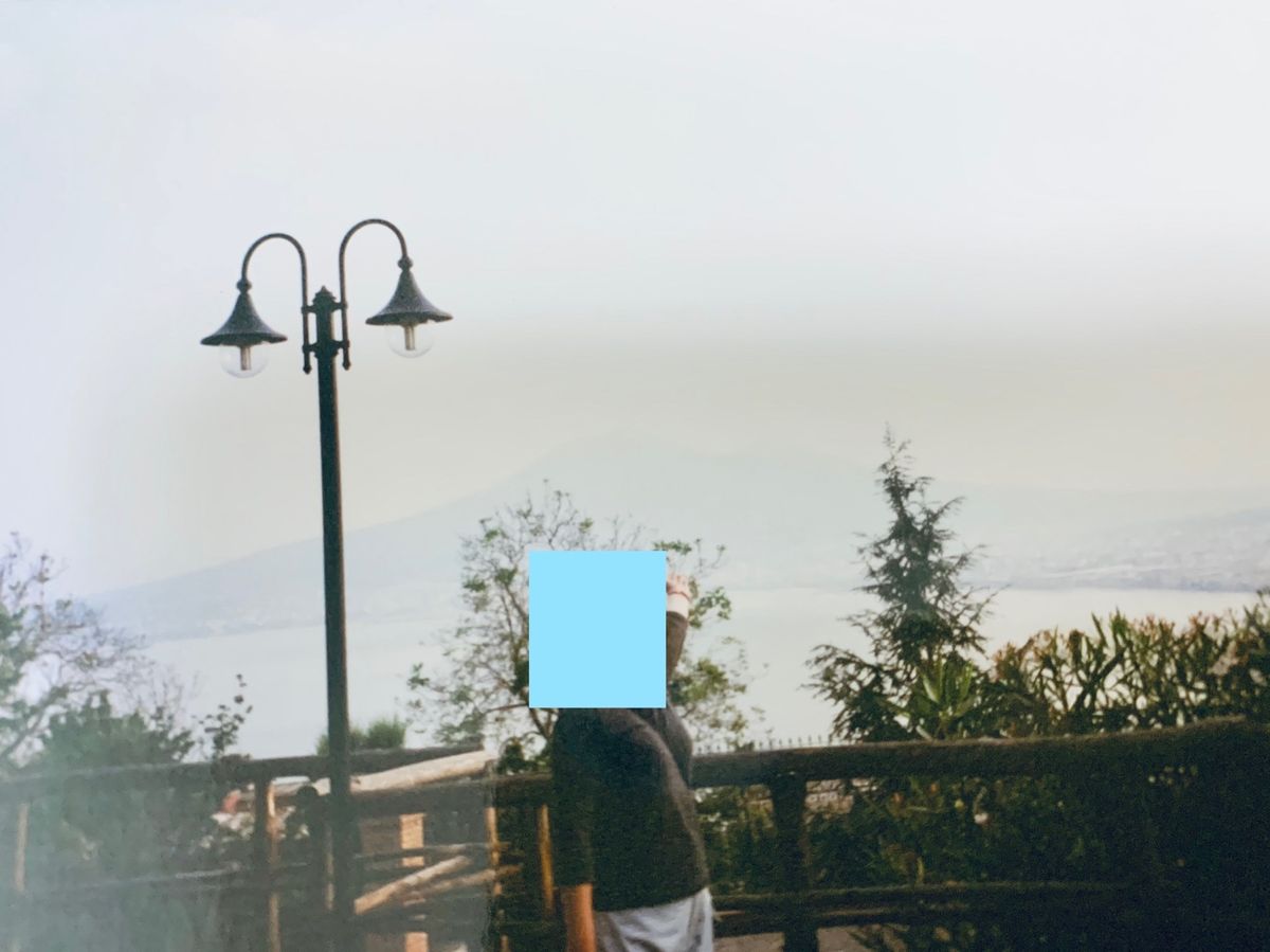 泊まったホテルの前から、うっすら見えるエトナ山。
本来、泊まるはずのホテル...