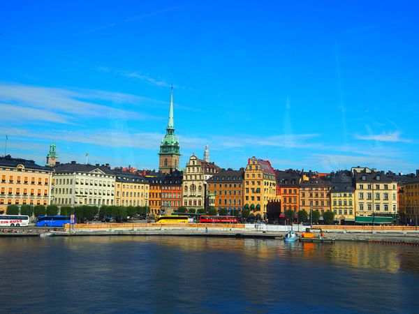 スウェーデン・ストックホルム「スウェーデン ストックホルムでショッピングと街歩きを」の写真：ストックホルムの街歩き
青空が広がり清々...