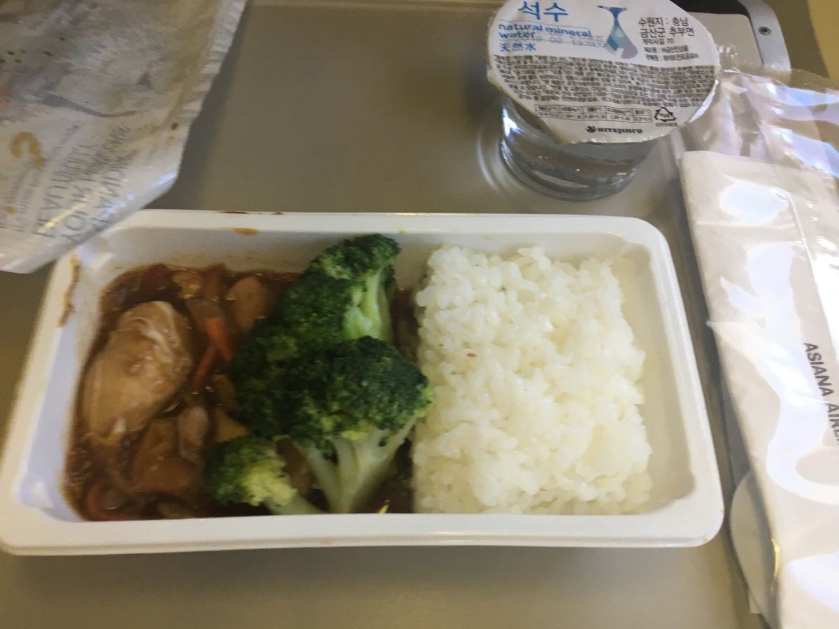 🍴機内食
仁川経由で香港へ。