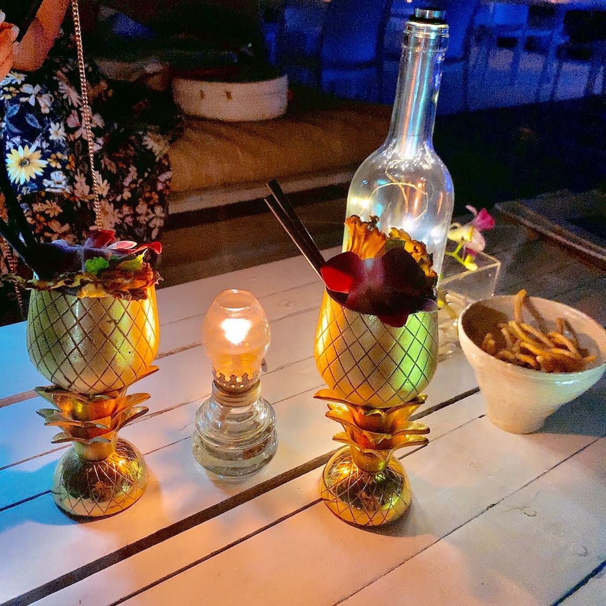 ダナンで見つけた隠れ家的ルーフトップバー🍹
とってもお気に入りな店
日本人...