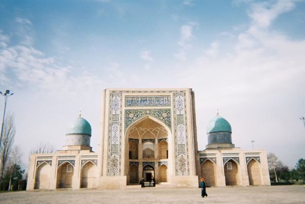 ウズベキスタン「誘われて行ってみた」の写真