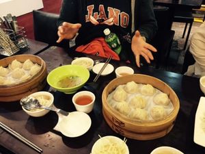 街中臭豆腐の匂いだらけだけど美味しいもの沢山！
夜市も賑わってましたっ