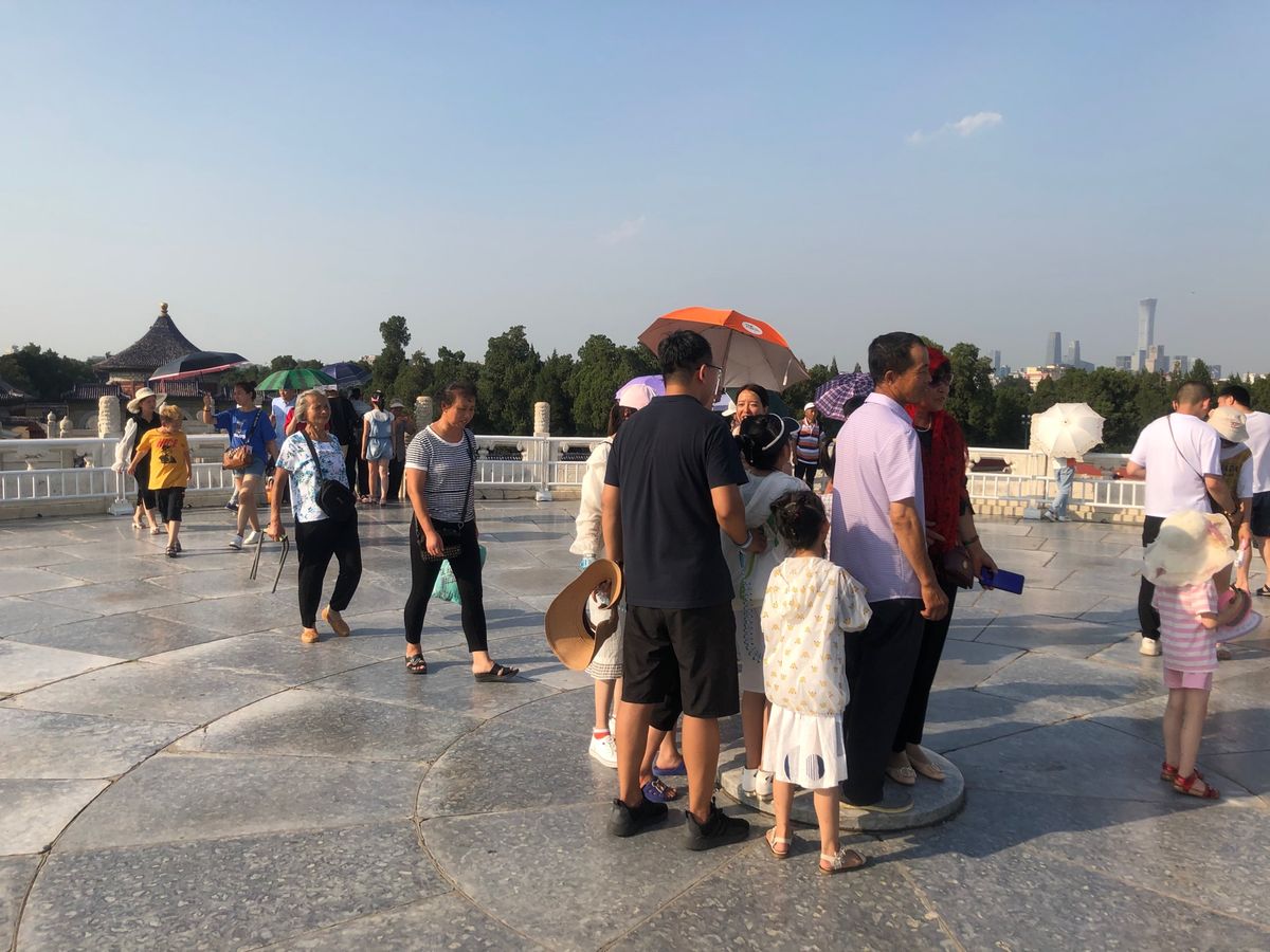 地下鉄で天壇へ

前に来た時も不思議で仕方なかった
声が響く場所で
今回も...