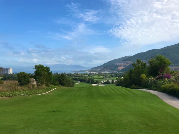 ベトナム・フエ「ベトナムニャチャン 旧正月休暇にゴルファー+ダイバー+バックパッカーになる旅」の写真:Vinpearl Golf Nha Tr...