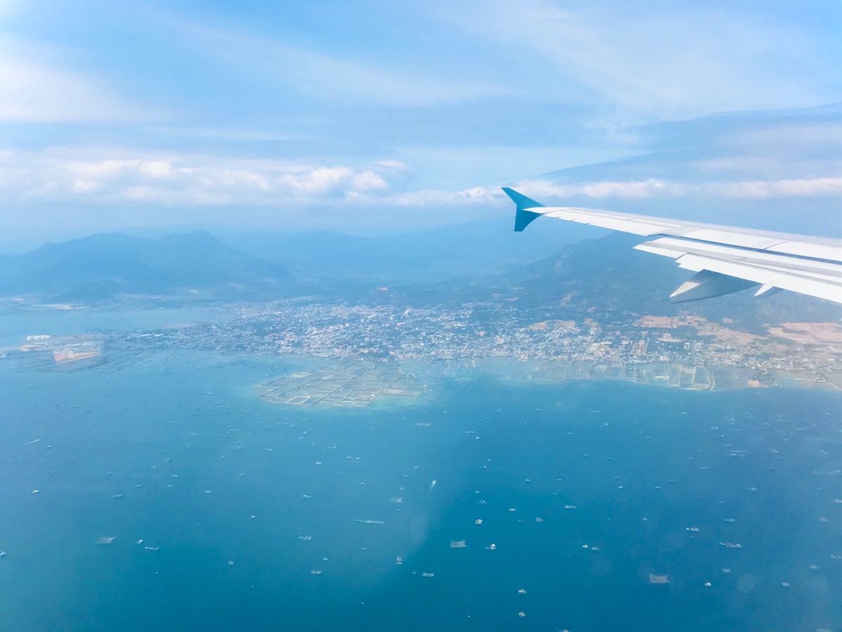 ハノイから飛行機で2時間✈️ニャチャンにやってきました。
30℃をちょっと...