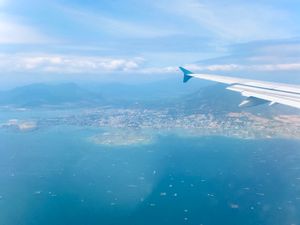 ハノイから飛行機で2時間✈️ニャチャンにやってきました。
30℃をちょっと...