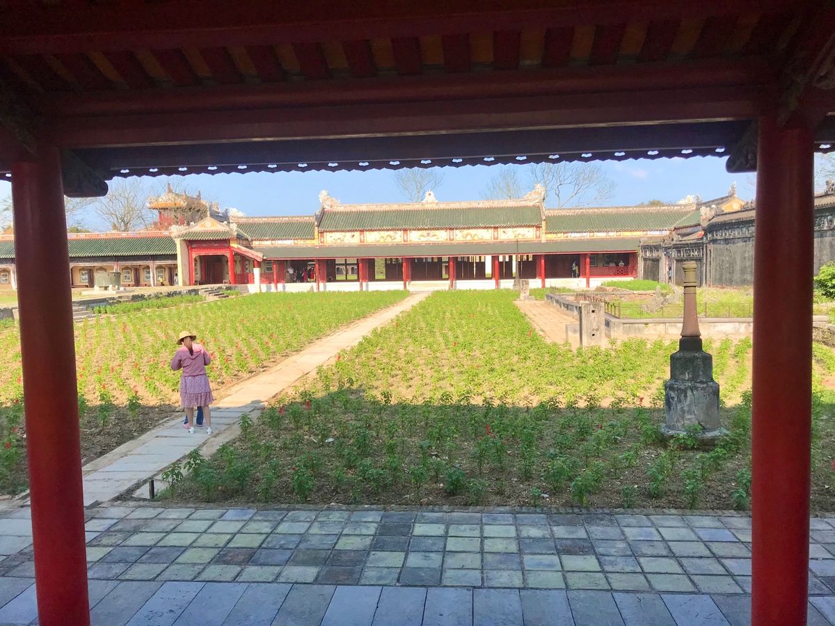 フエ　グエン朝王宮
散歩を兼ねて王宮へ。
ホイアンはかなりこじんまりしてた...