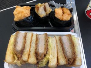 ミッキージャンボでした😆

ヒレカツと天むす
スープでいただきます😆