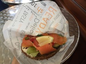市場も良き。
サーモンのサンドやたら美味しかったな。
