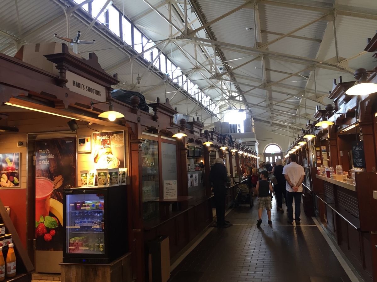 市場も良き。
サーモンのサンドやたら美味しかったな。
