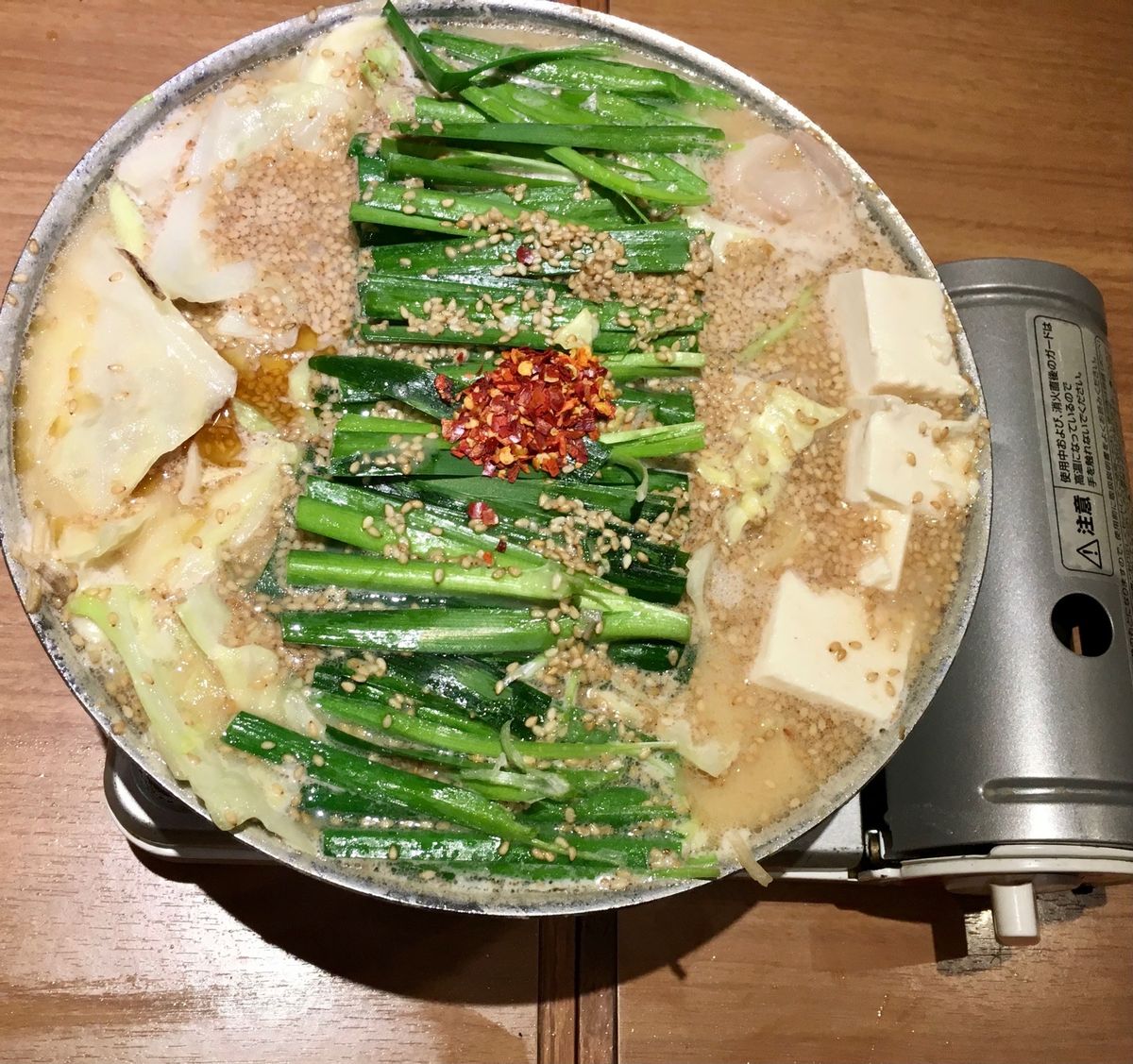 1泊しかしなかった博多だけど、屋台での博多ラーメンからもつ鍋まで思う存分博...