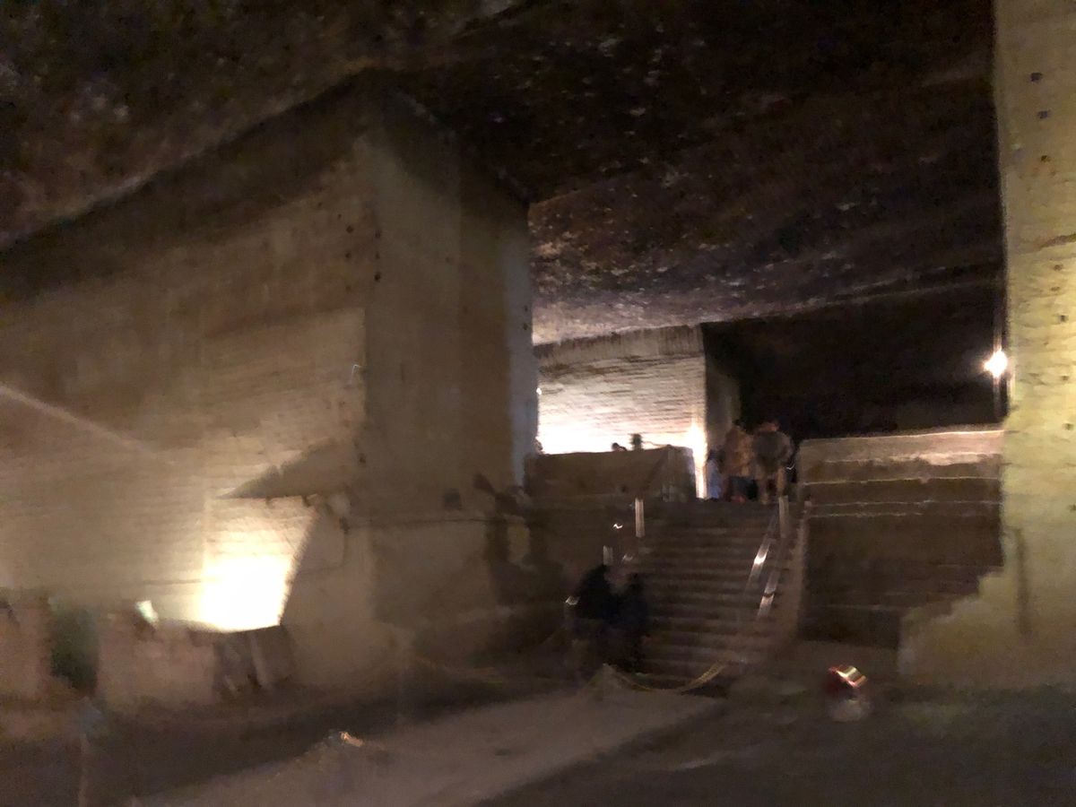 子供の頃から日光に行く時
いつもこの町を通る時に父が大谷石の話をしてくれて...