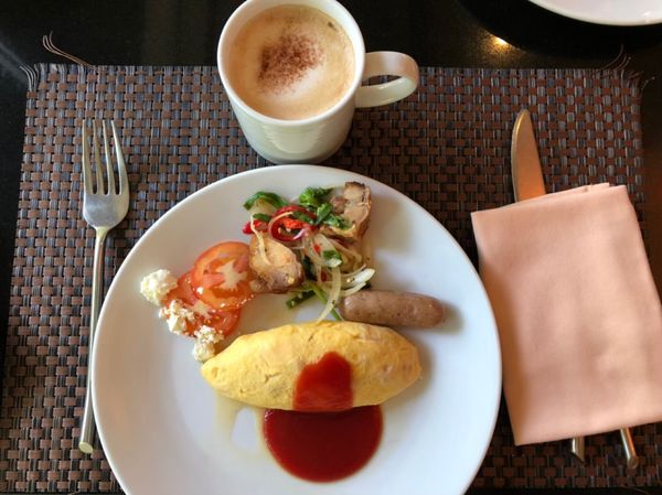 タイ・プーケット「社会人初海外旅行プーケット🇹🇭」の写真：朝食ブッフェのオムレツが最高に美味しかっ...