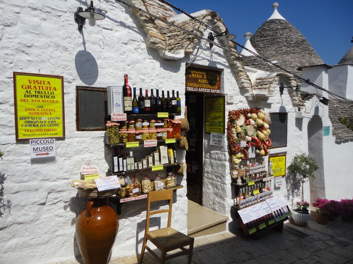 19th Jul. 2013 pic📷

アルベロベッロはどこを撮っても絵...