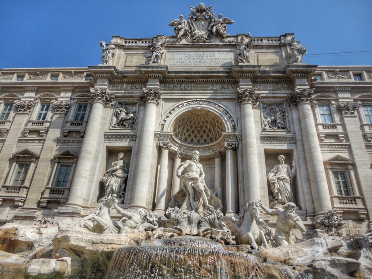 18th Jul. 2013 pic📷

Fontana di Trevi...