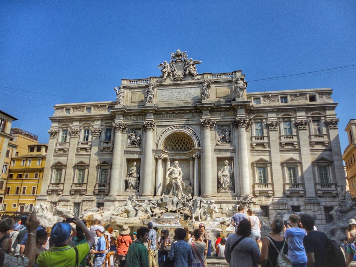 18th Jul. 2013 pic📷

Fontana di Trevi...