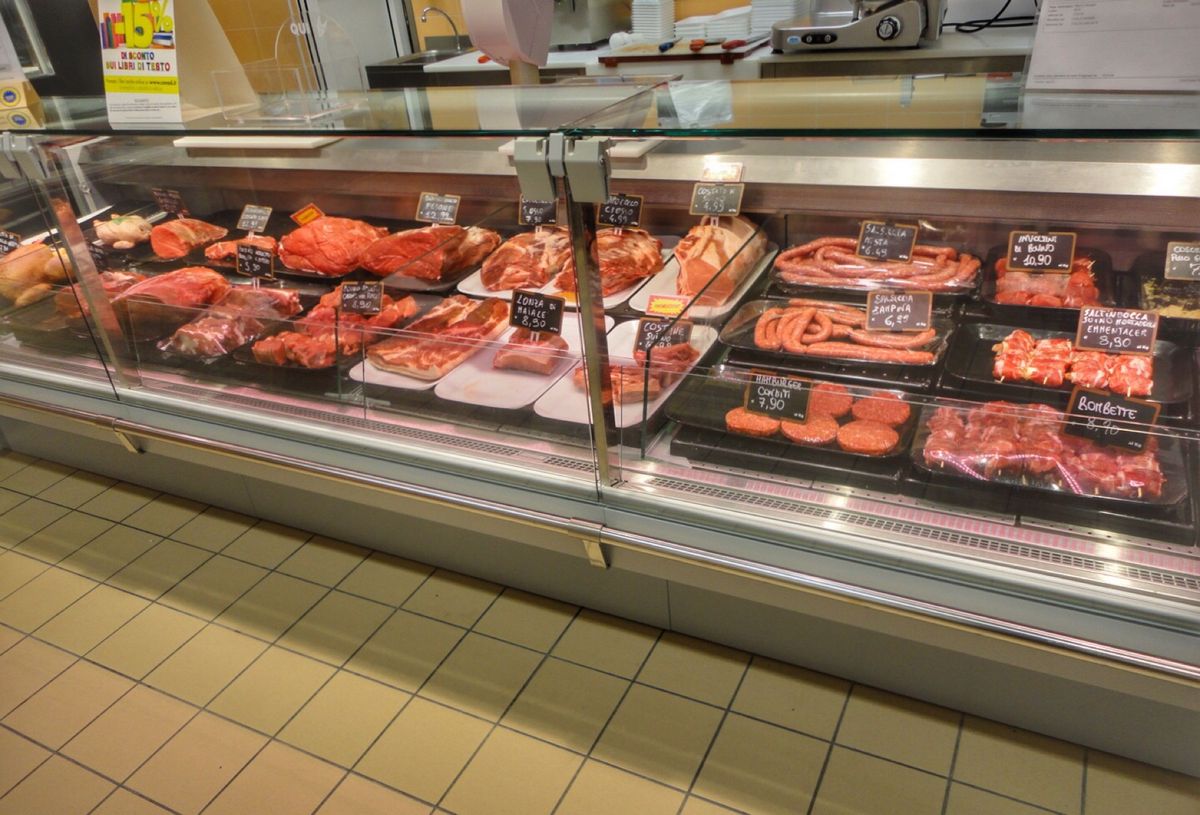 19th Jul. 2013 pic📷

アルベロベッロにあるスーパーに行...