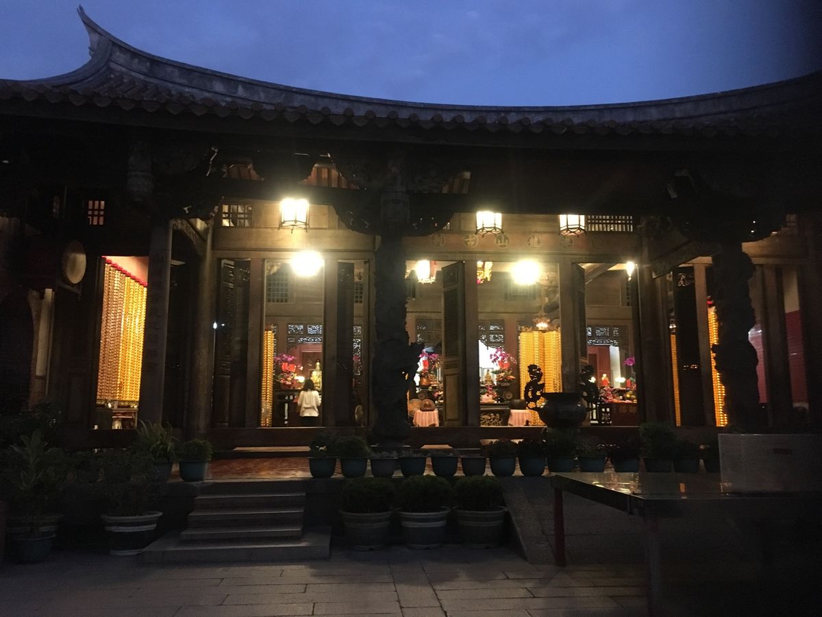 鹿港の龍山寺