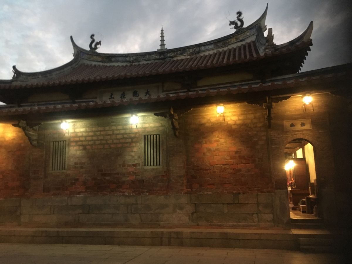 鹿港の龍山寺