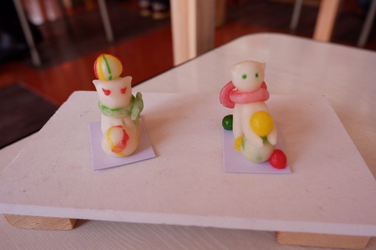 キナーレではコタツの中をイメージしたブースの中で、ワークショップを。

ち...