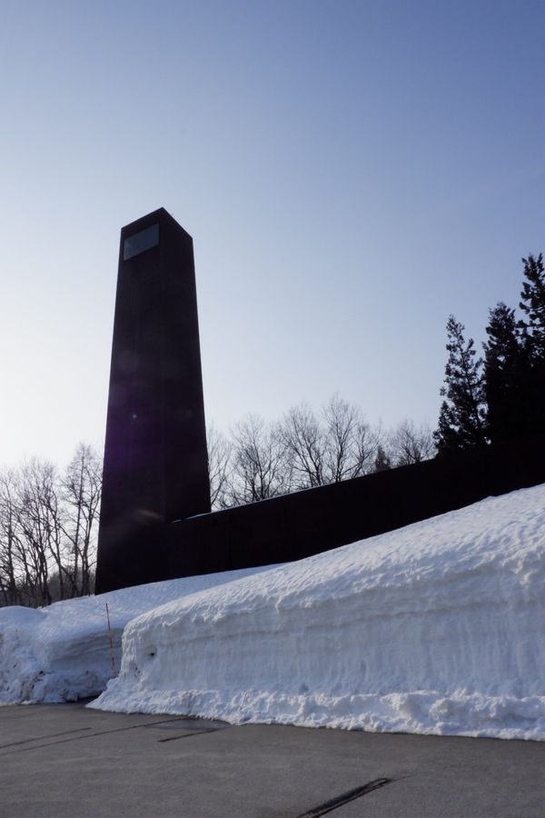 日本・新潟県十日町市「十日町　大地の芸術祭　冬」の写真：冬季通行止めの道ばっかりで、やっとたどり...