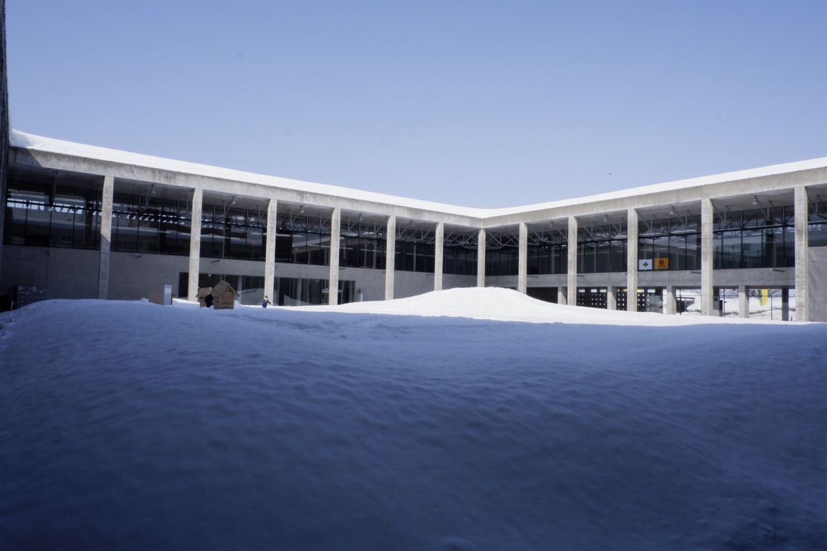 キナーレではコタツの中をイメージしたブースの中で、ワークショップを。

ち...