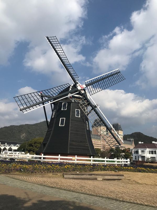 日本・長崎「卒業旅行①長崎 ハウステンボス→福岡　博多🇯🇵」の写真：ミッフィーと一緒に写真も撮りました🐰