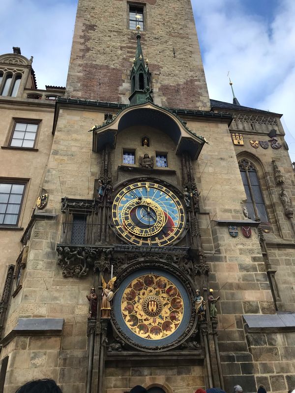 ハンガリー・ブダペスト「卒業旅行② 初ヨーロッパ ！4カ国周遊🇭🇺→🇸🇰→🇨🇿→🇦🇹」の写真：チェコ🇨🇿
旧市街