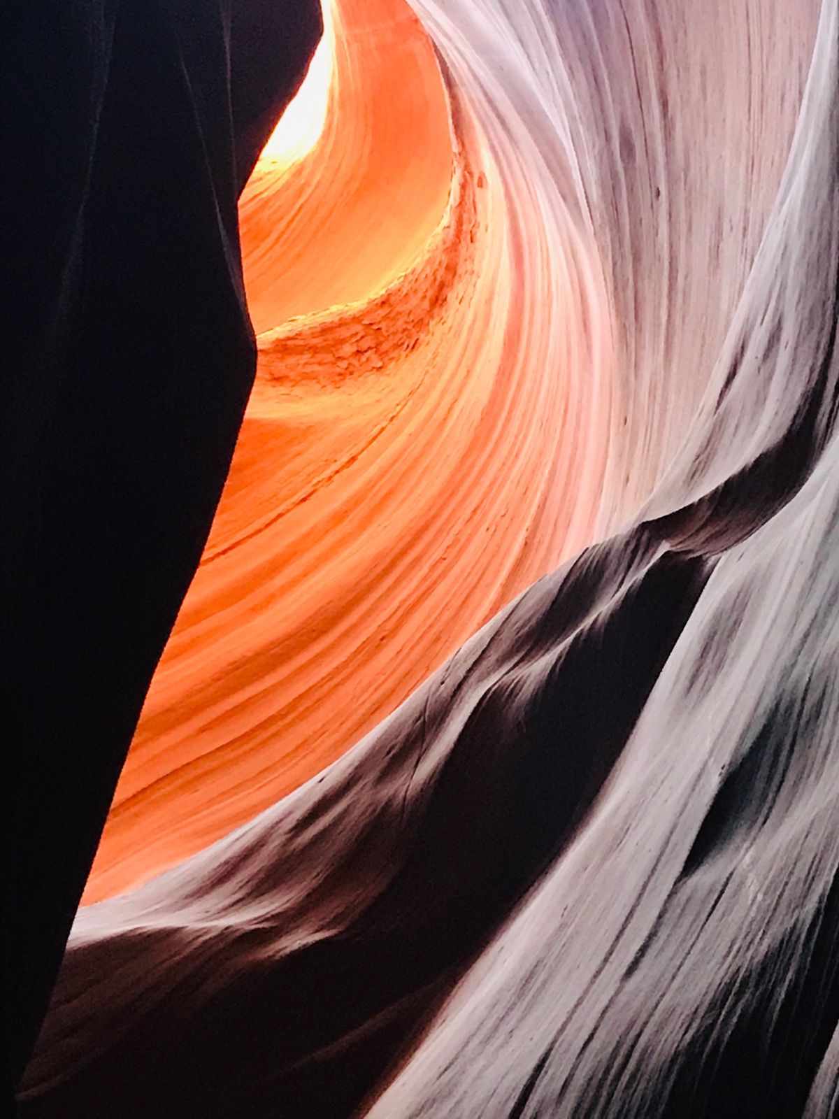 アンテロープキャニオン
♡に見えるところもありました！