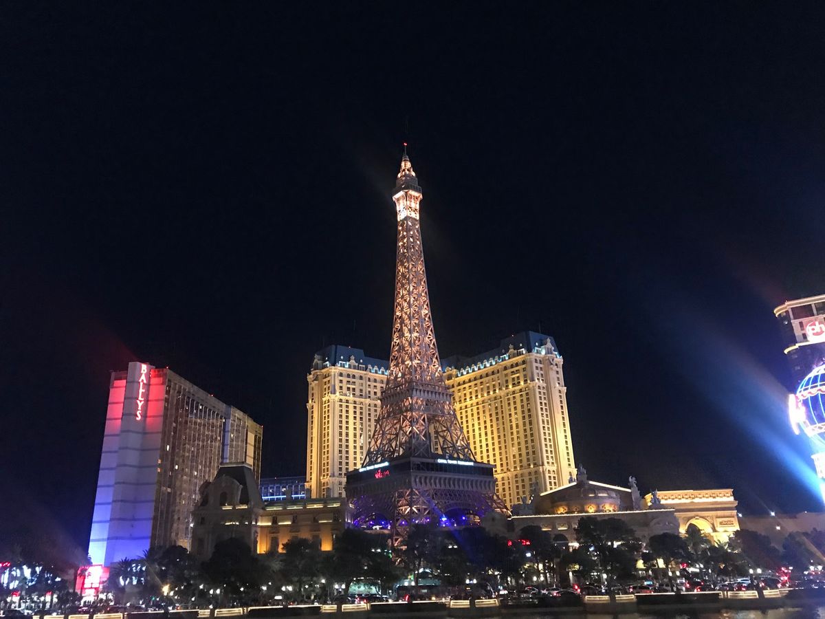眠らない街
ラスベガスの夜景

リアルにオールでずーーっと外歩いてました😂...