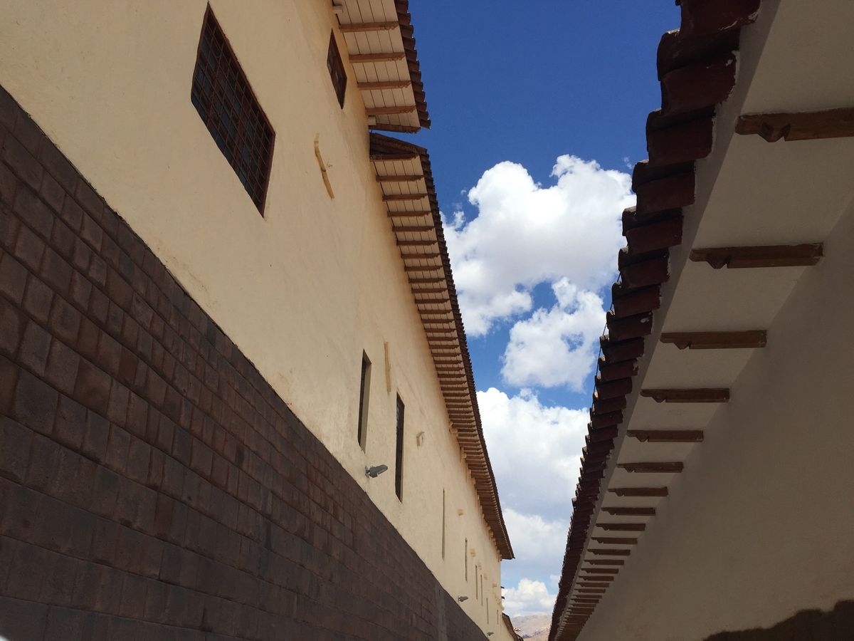 マチュピチュに行く前に、リマからクスコへ。日本から24時間以上かかった！ク...