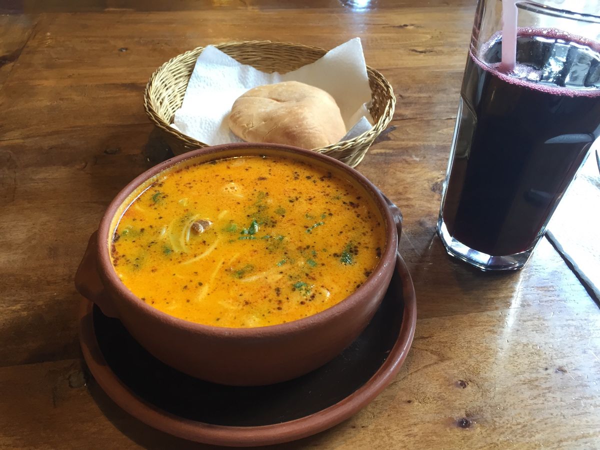 よく分からず注文したらイモだけだった…
ソパはどのお店もハズレなしかな。
...