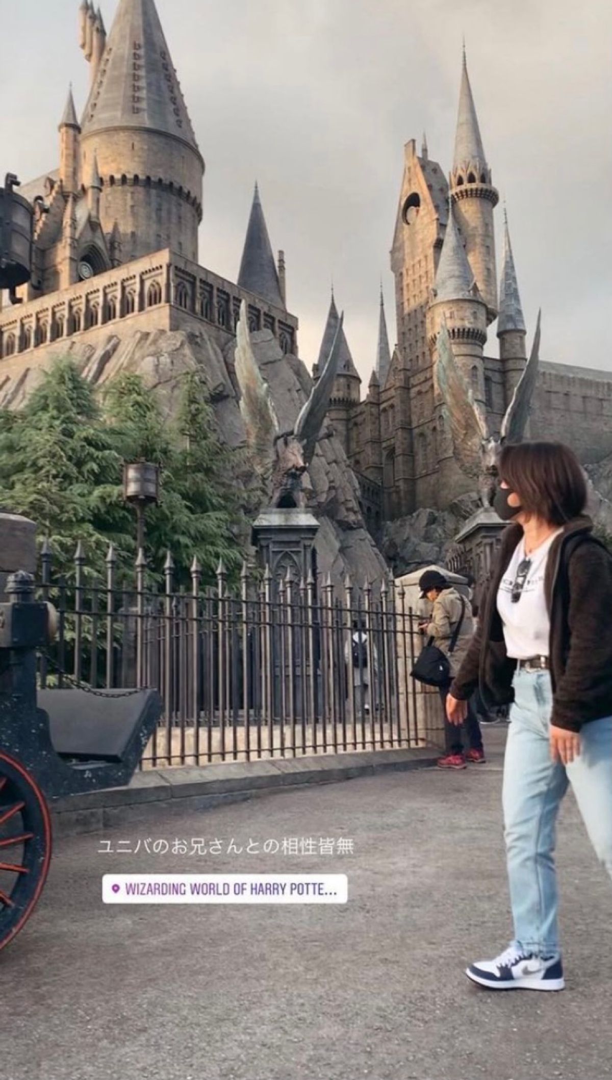 大阪駅 水の時計
OSCサウスゲートビルディングの南ゲート広場にある「水の...