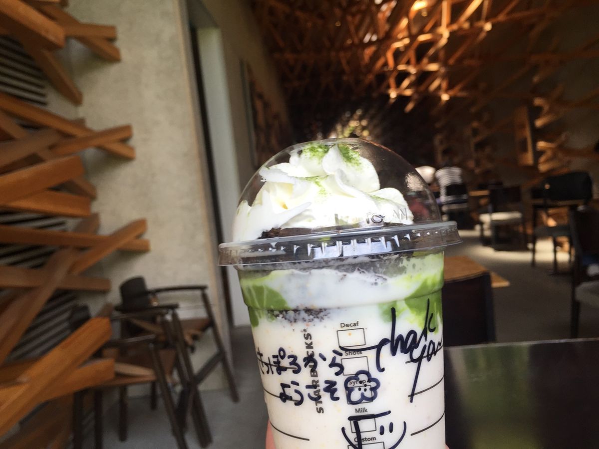 帰る前に太宰府へ。
太宰府のスタバはモダンでおしゃれ✨