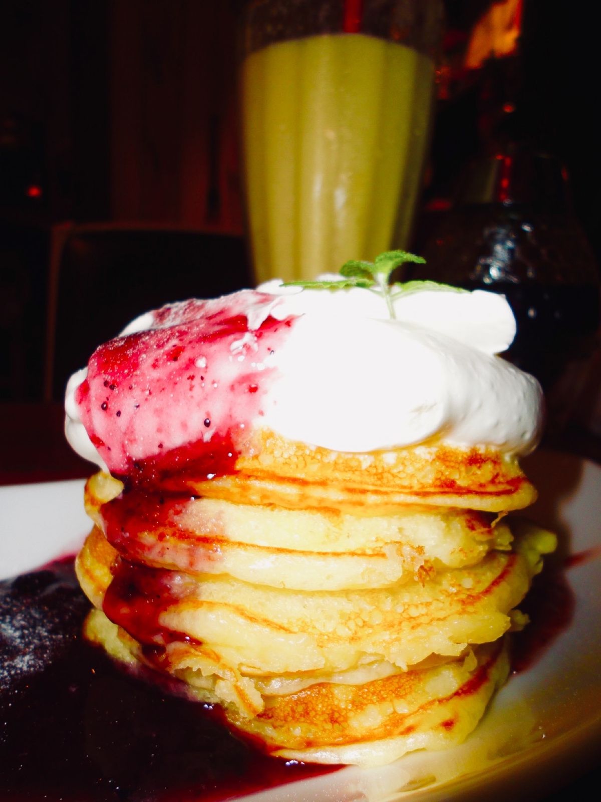 『南国食堂ハロハロ』

お店の雰囲気が凄く良かったです♡
ジュース🍹とパン...