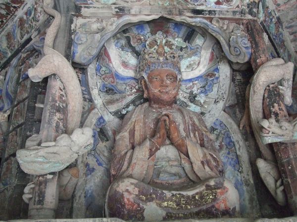 中国・重慶市大足「大足石刻」の写真：大足宝頂山石刻の続き
敦煌や龍門には及ば...