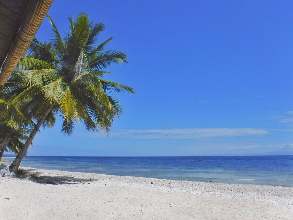 22nd Feb. 2016 pic📷

最初のビーチに到着🏝
お迎え待ち...