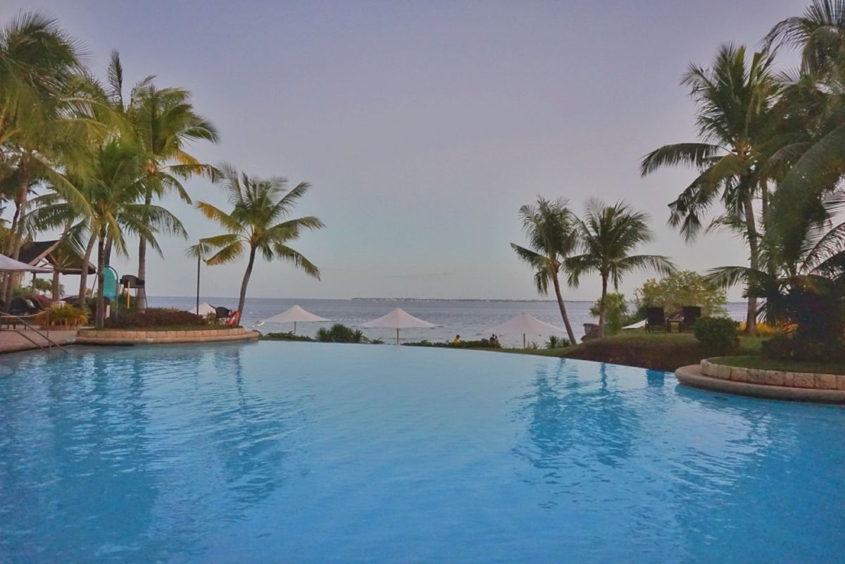 23rd Feb. 2016 pic📷

ホテル内お散歩👣👣

1度も入ら...