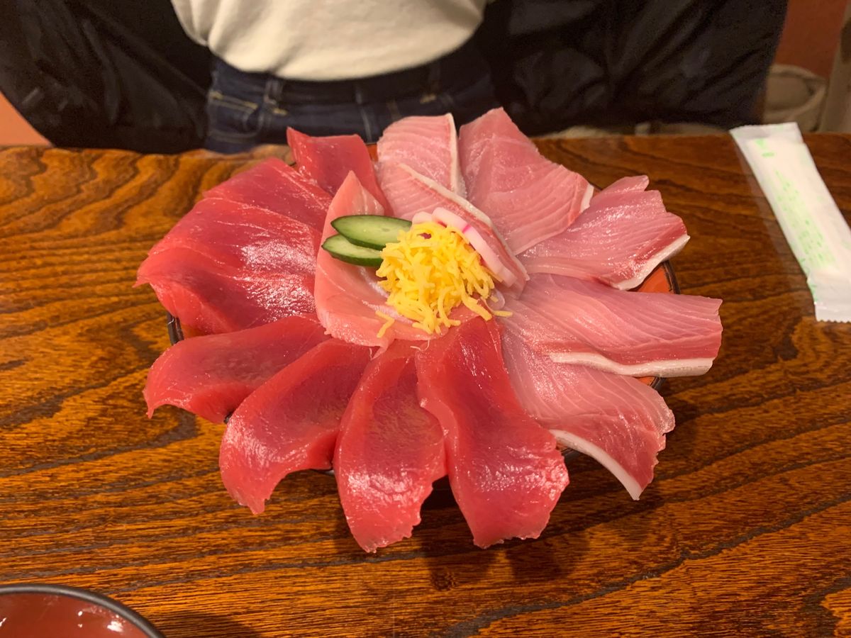 
近江町市場
夜ご飯を食べて朝からも行った！
