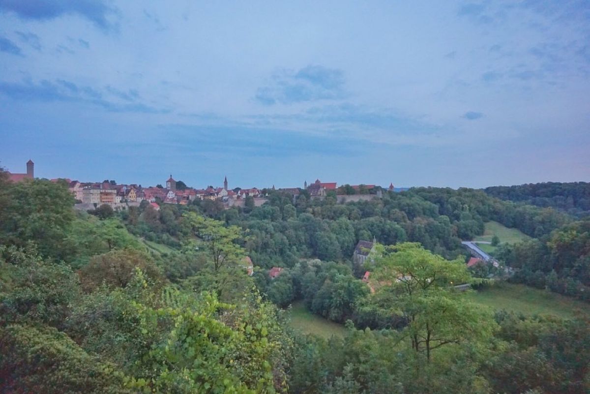 22nd Sep. 2016 pic📷

ローテンブルクは城壁に守られた町...