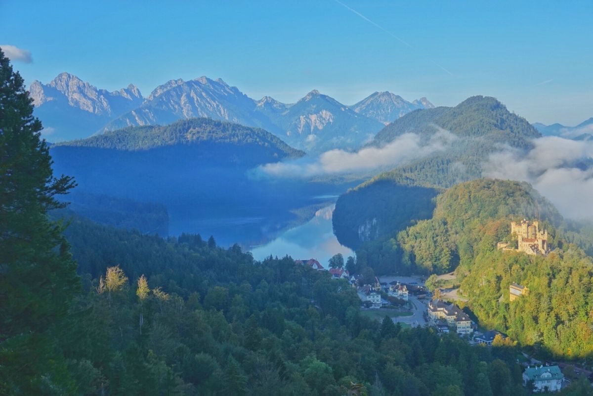 22nd Sep. 2016 pic📷

Schloss Hohensch...