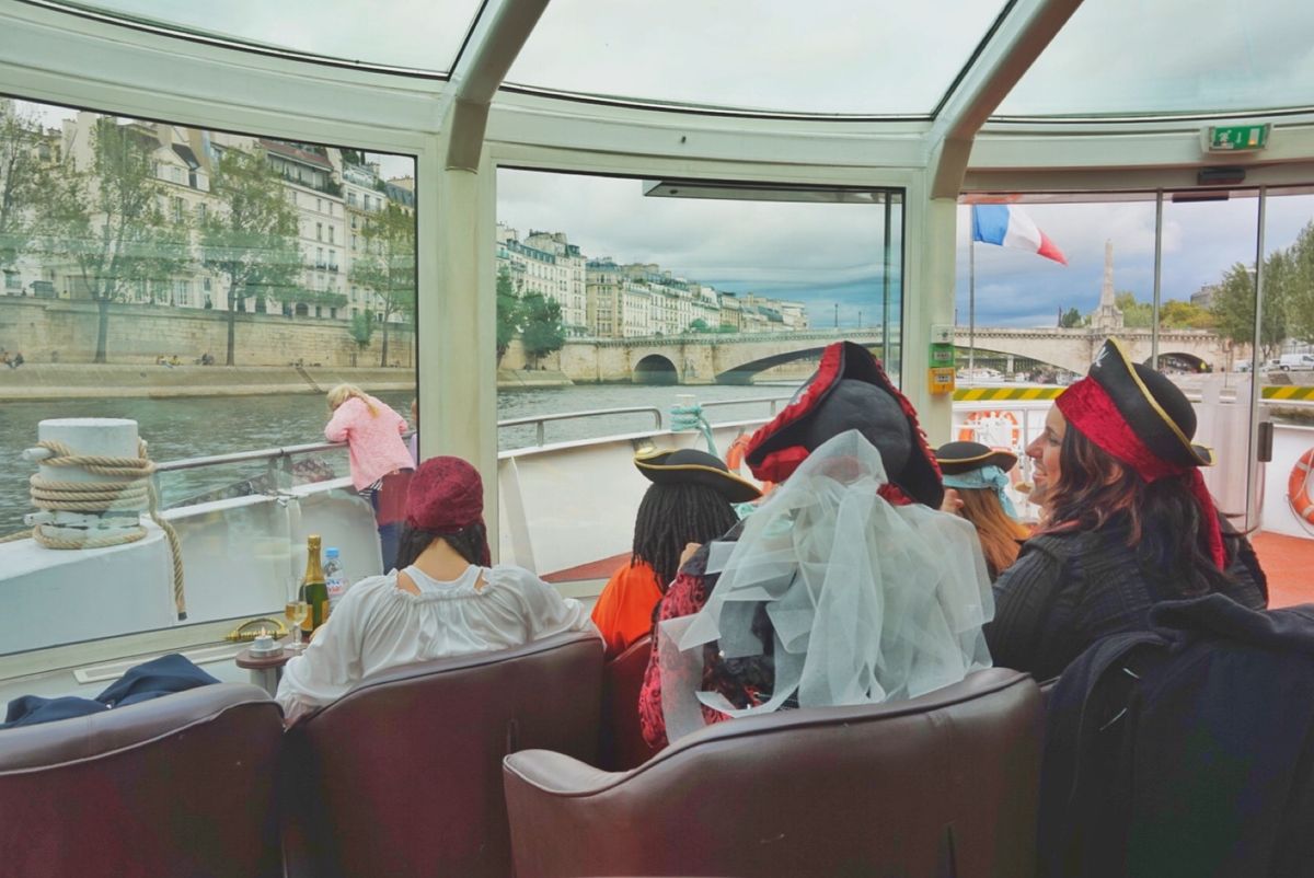 17th Sep. 2016 pic📷

Dinner cruise𓂃𓊝𓄹...